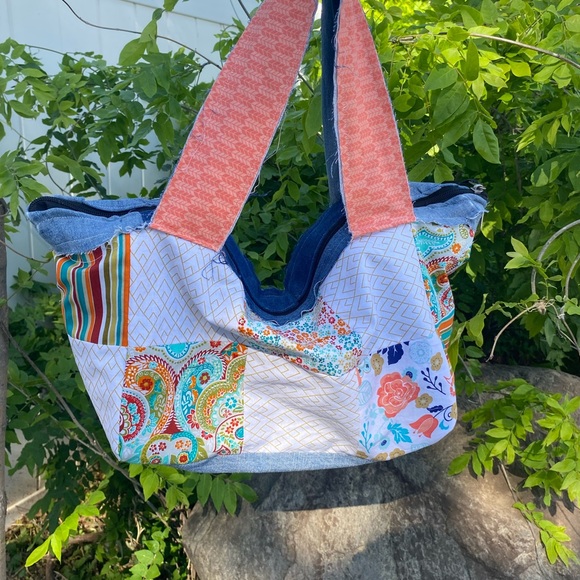 Patchwork Tote - Picture 2 of 10